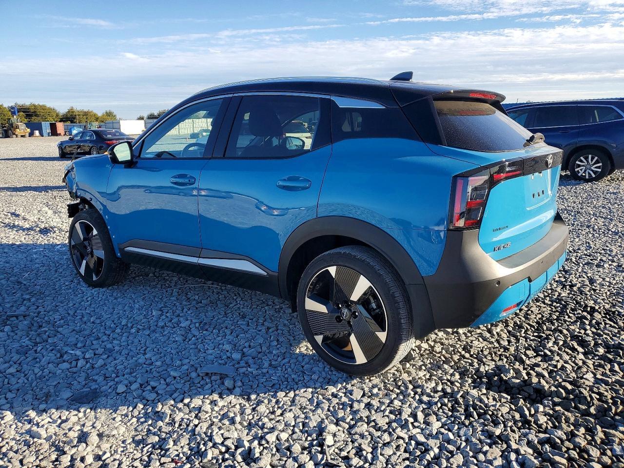 2025 NISSAN KICKS SR — снимка 2