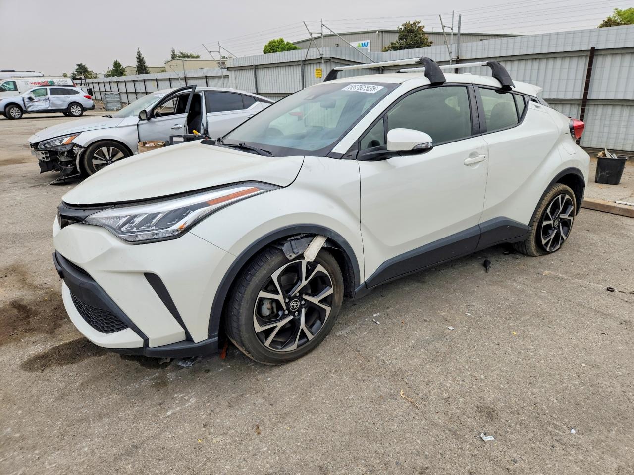 2021 TOYOTA C-HR XLE