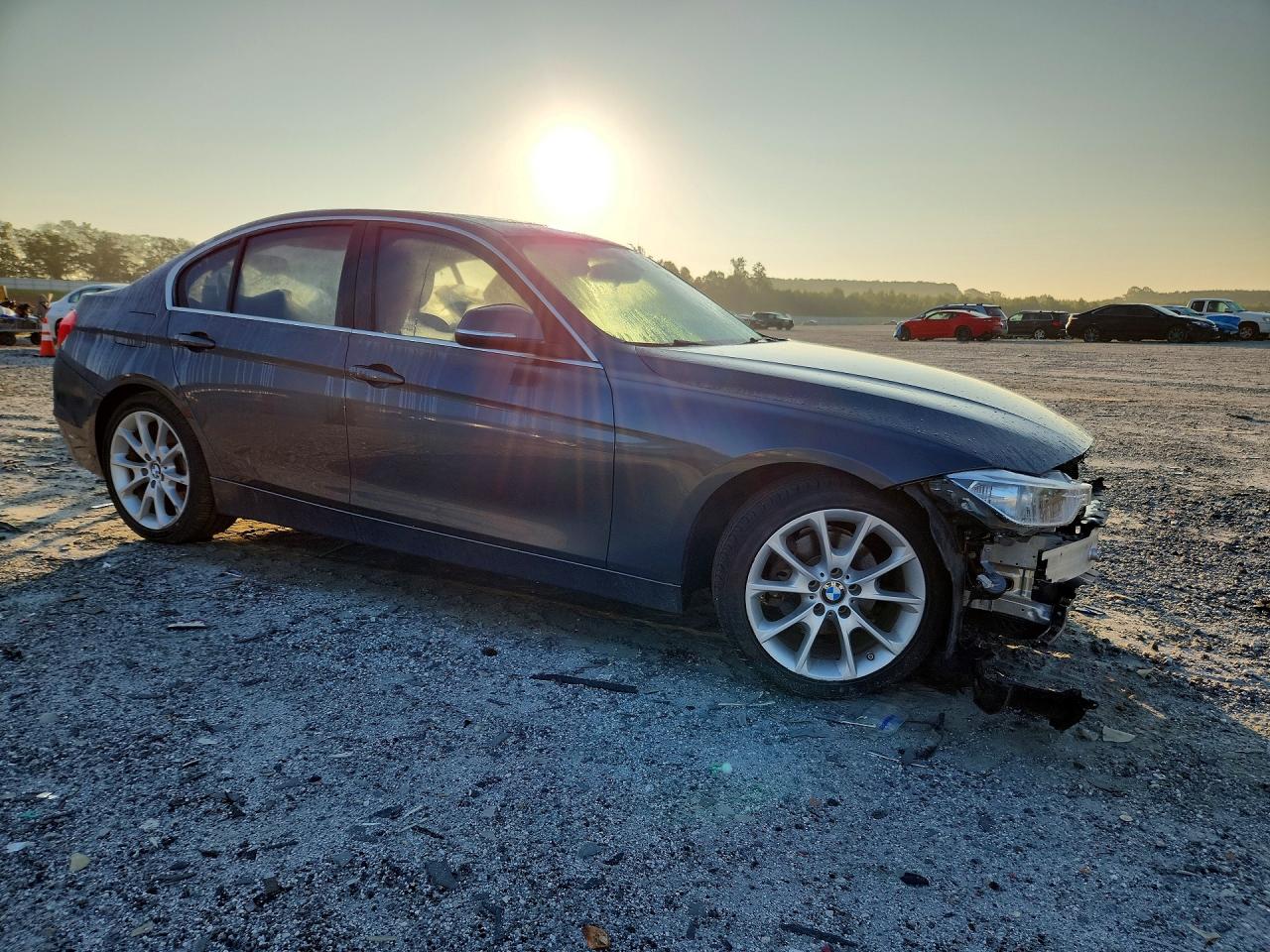 2015 BMW 320 I — снимка 4