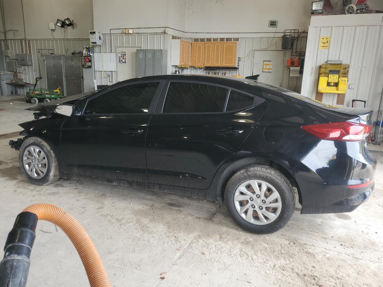 2017 HYUNDAI ELANTRA SE — снимка 2