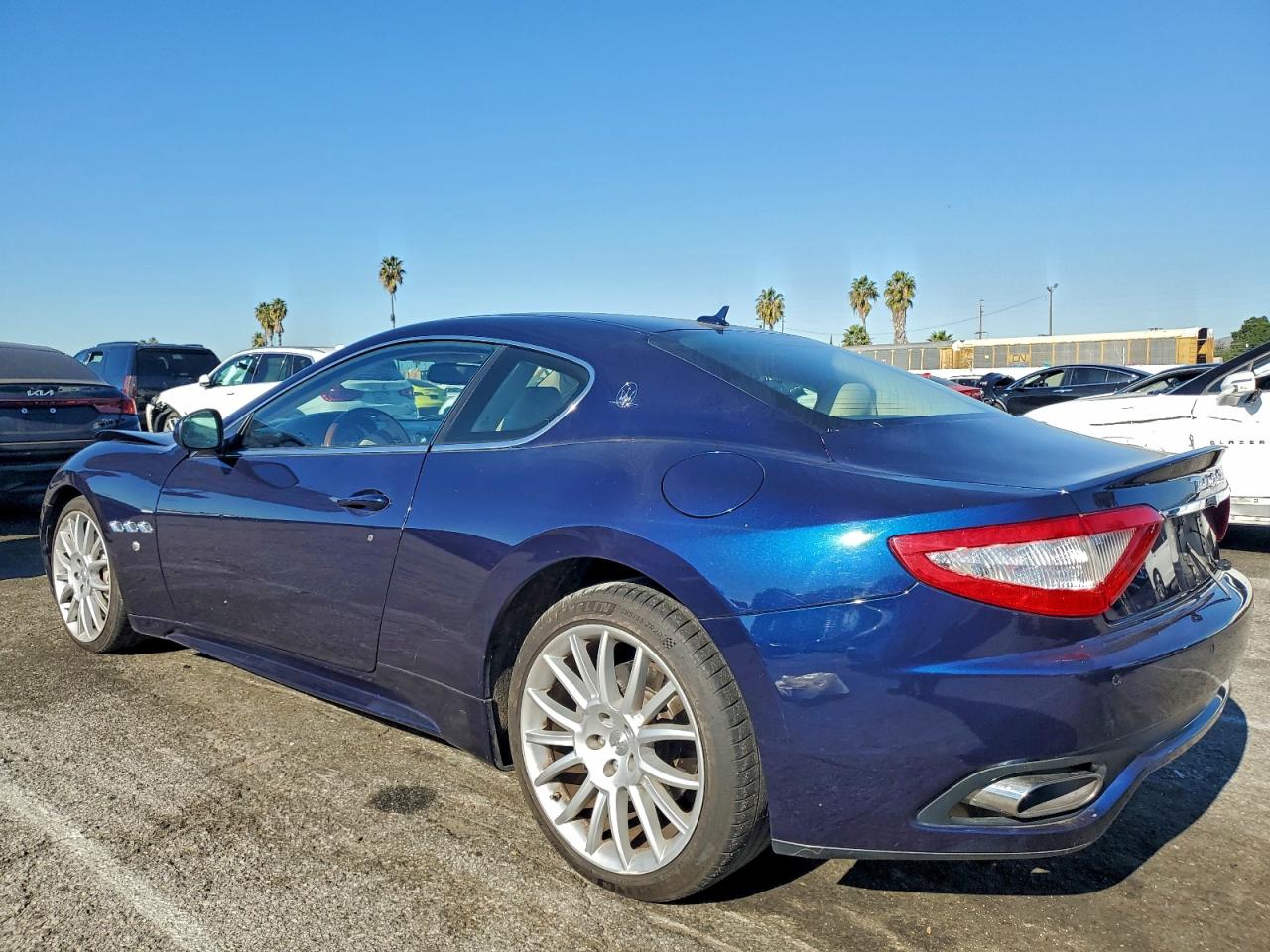 2012 MASERATI GRANTURISMO S — снимка 2