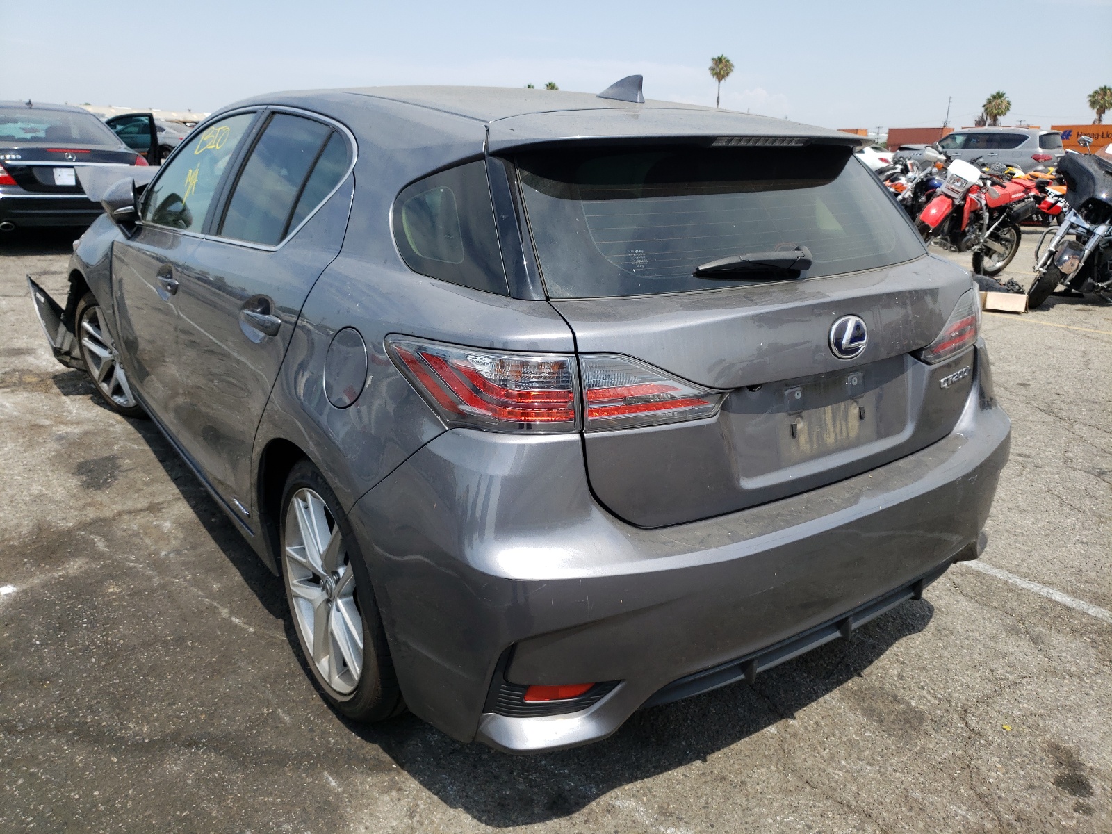 2017 LEXUS CT 200 — photo 3