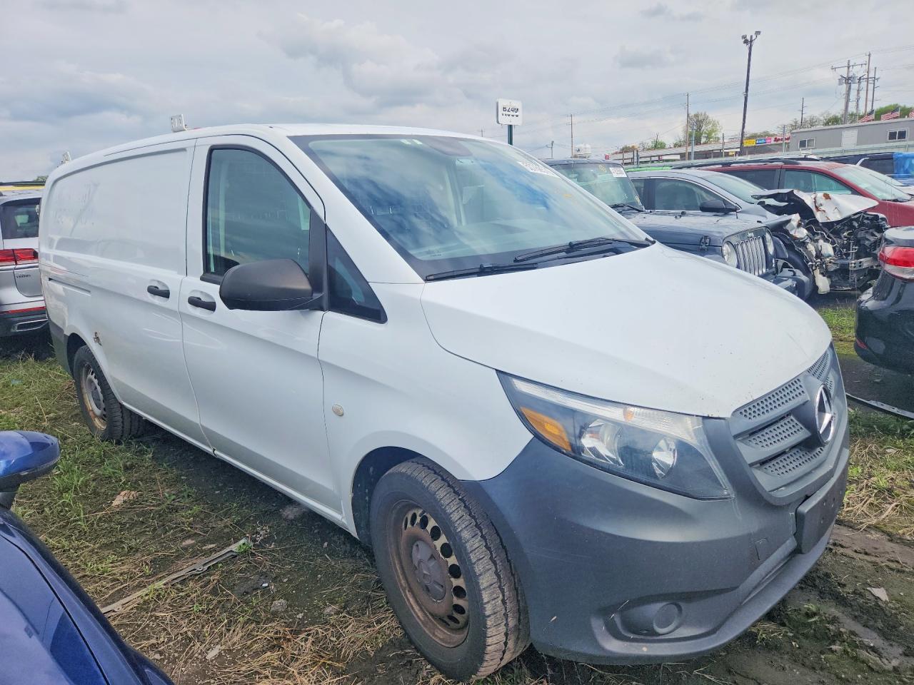 2017 MERCEDES-BENZ METRIS — снимка 4