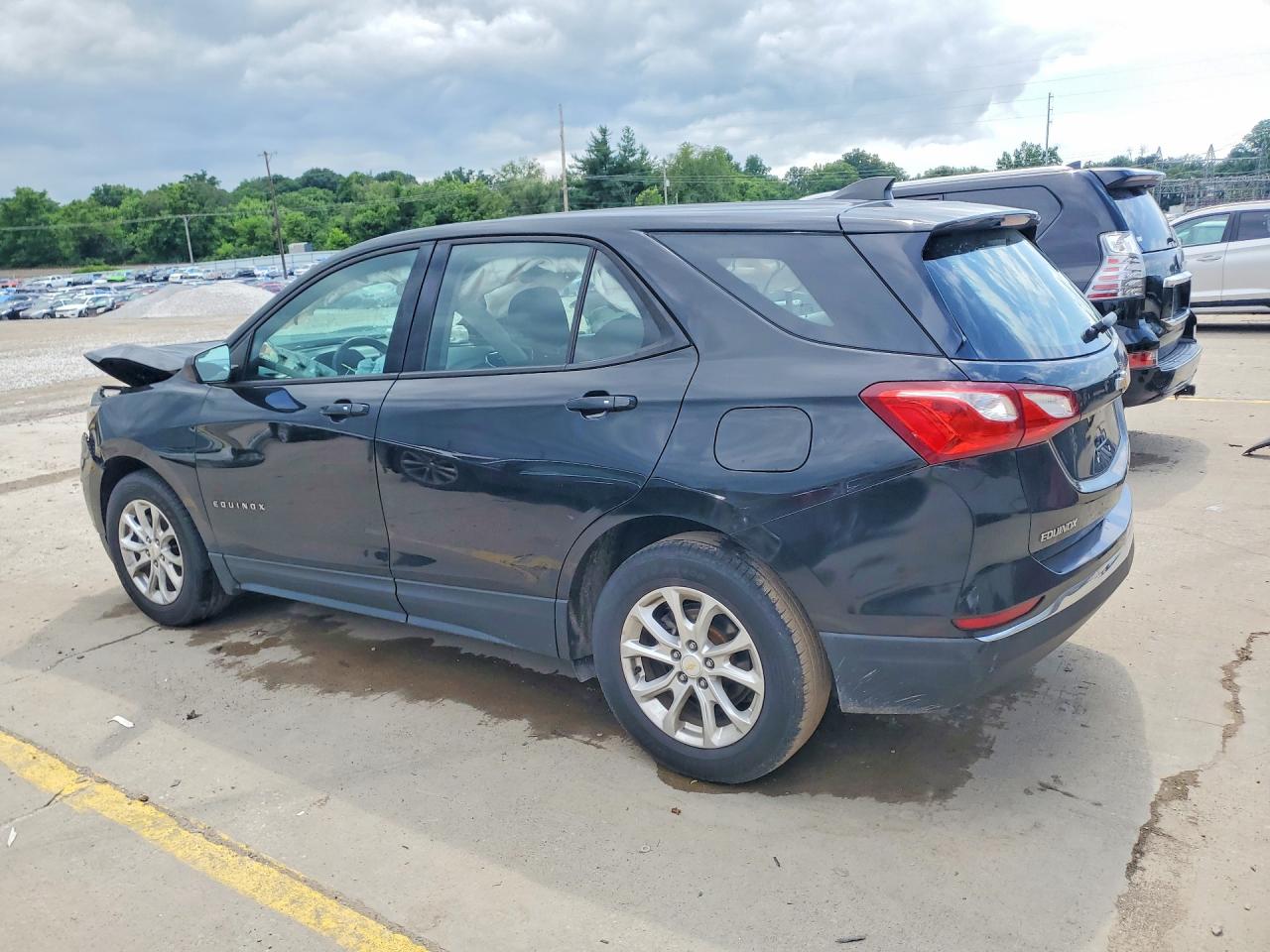 2018 CHEVROLET EQUINOX LS — снимка 2