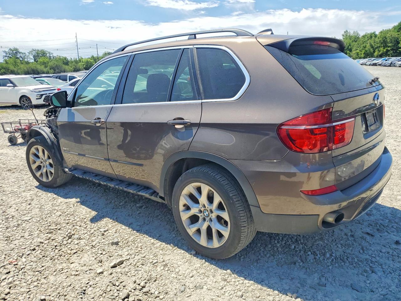 2013 BMW X5 XDRIVE35I — снимка 2