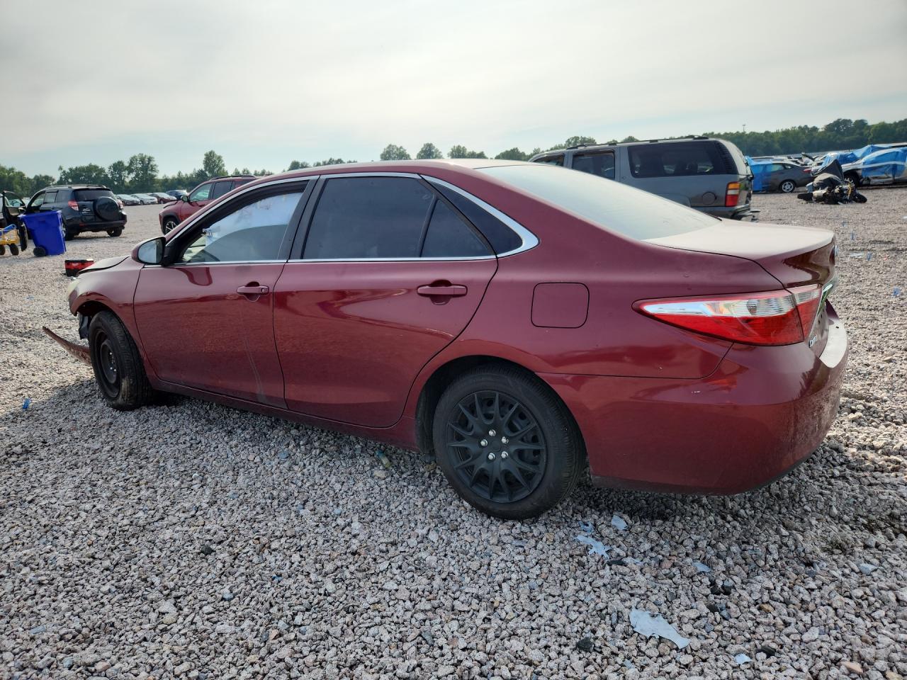 2015 TOYOTA CAMRY LE — снимка 2