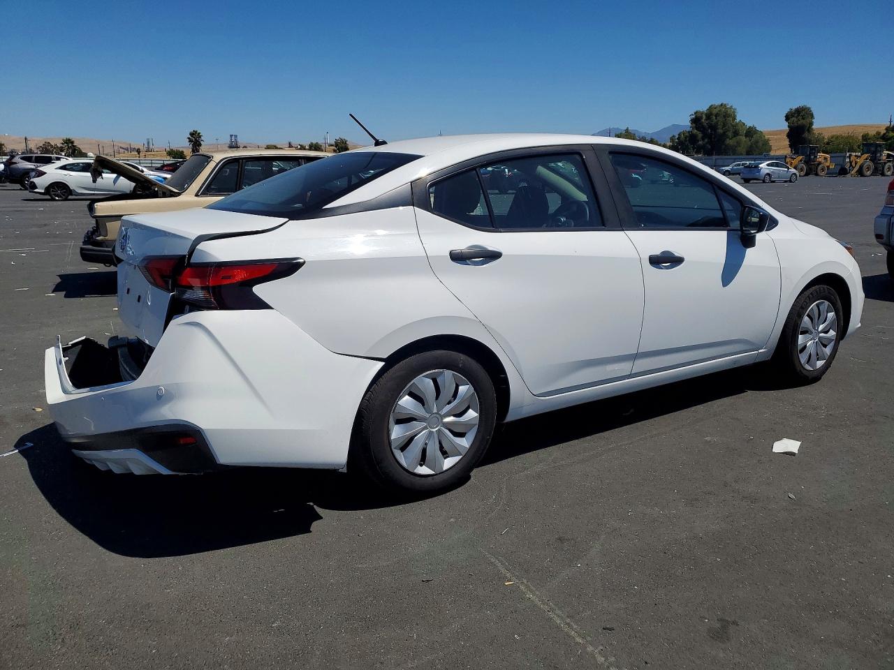 2021 NISSAN VERSA S — снимка 3