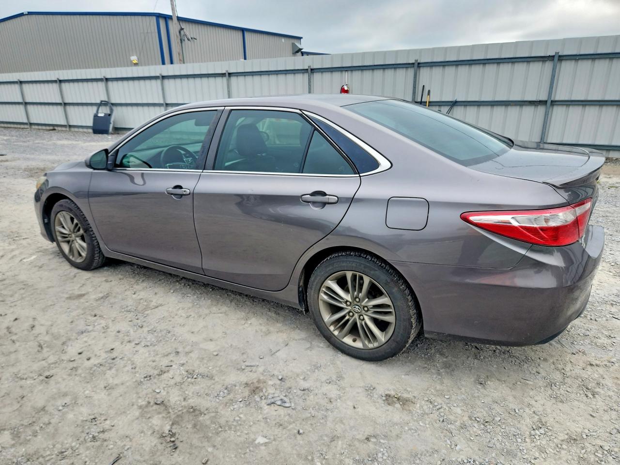 2016 TOYOTA CAMRY SE — снимка 2