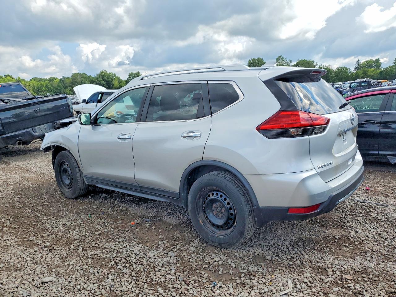 2017 NISSAN ROGUE S — снимка 2