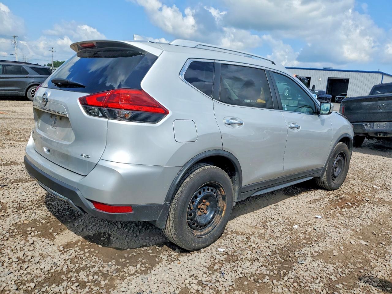2017 NISSAN ROGUE S — снимка 3