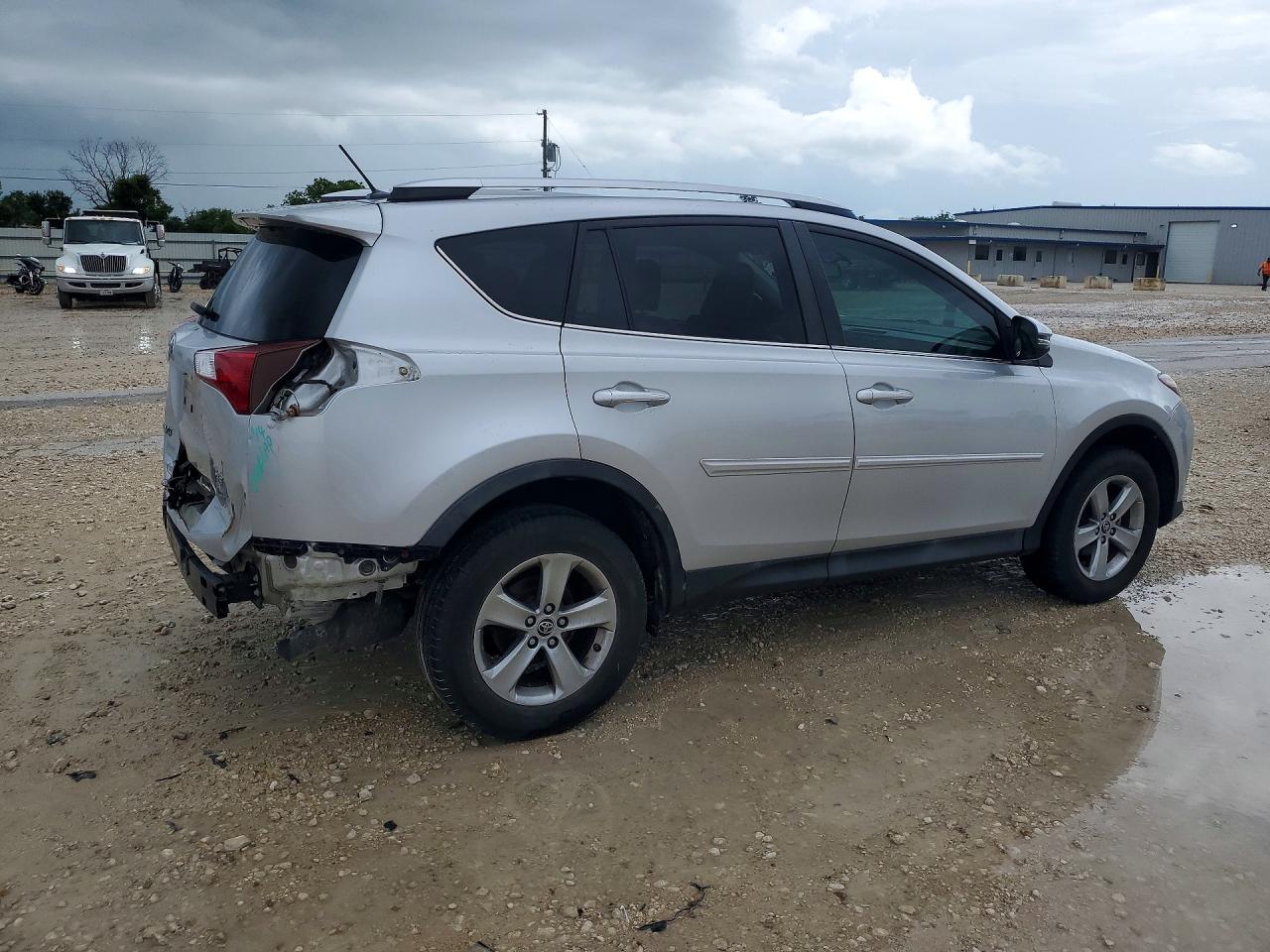 2015 TOYOTA RAV4 XLE — снимка 3