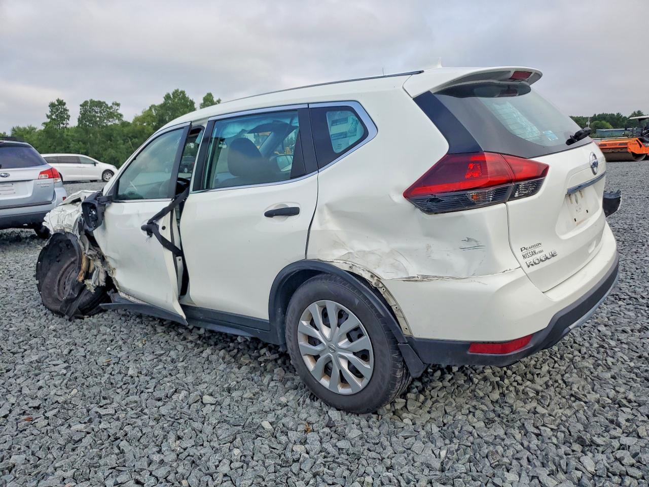 2020 NISSAN ROGUE S — снимка 2