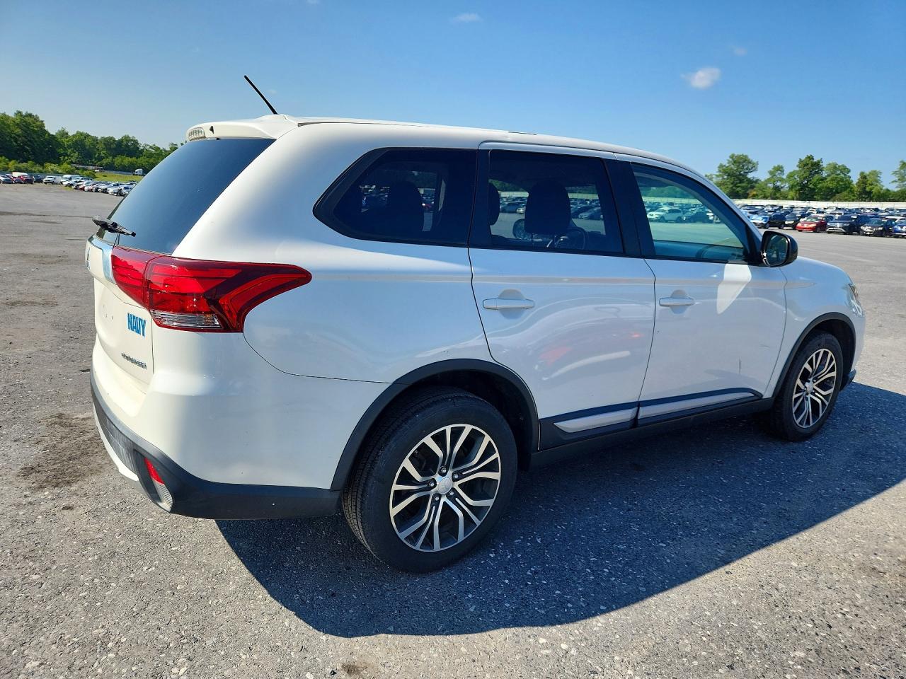 2016 MITSUBISHI OUTLANDER ES — снимка 3