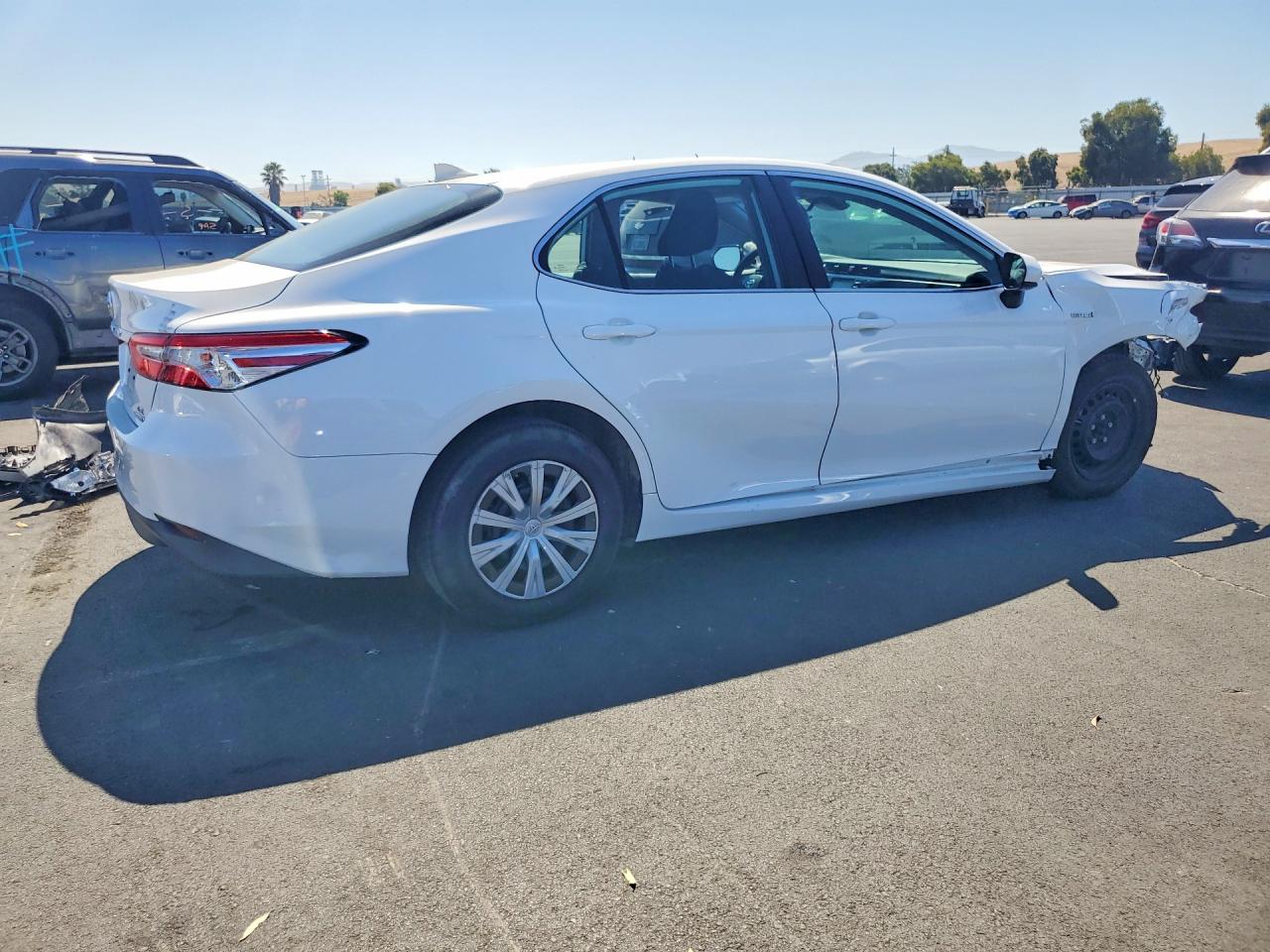 2020 TOYOTA CAMRY LE — снимка 3