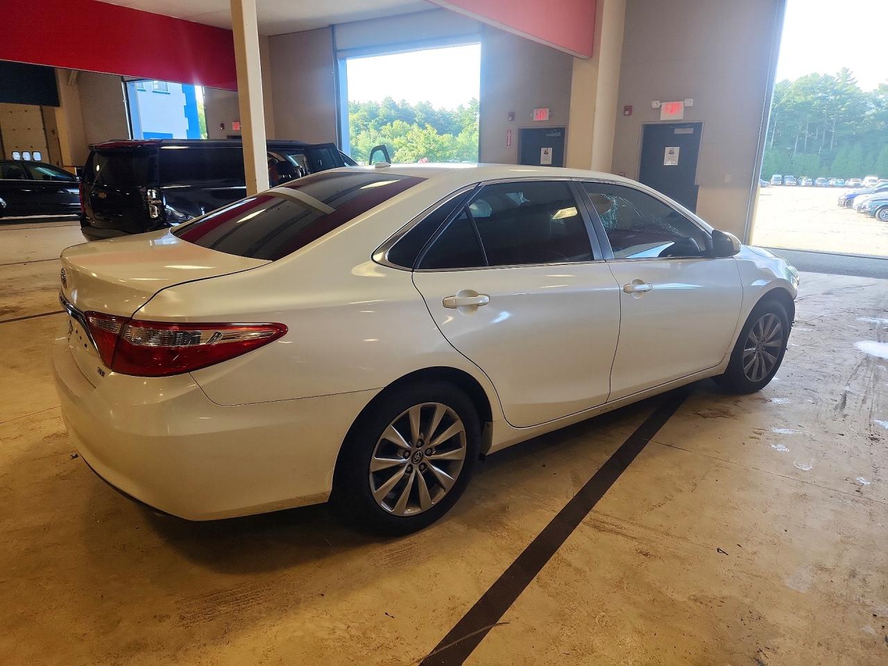 2016 TOYOTA CAMRY XLE — снимка 3