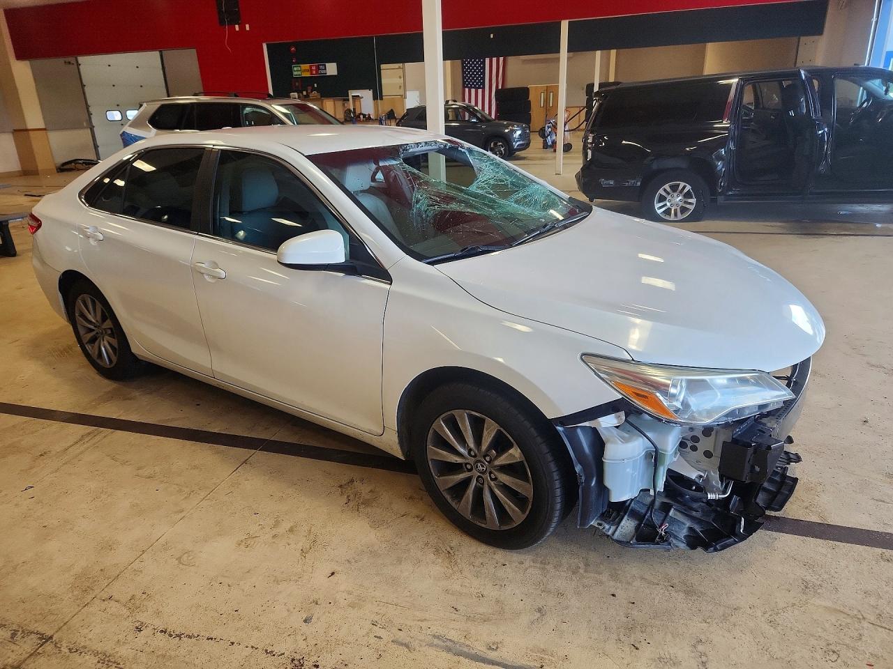 2016 TOYOTA CAMRY XLE — снимка 4
