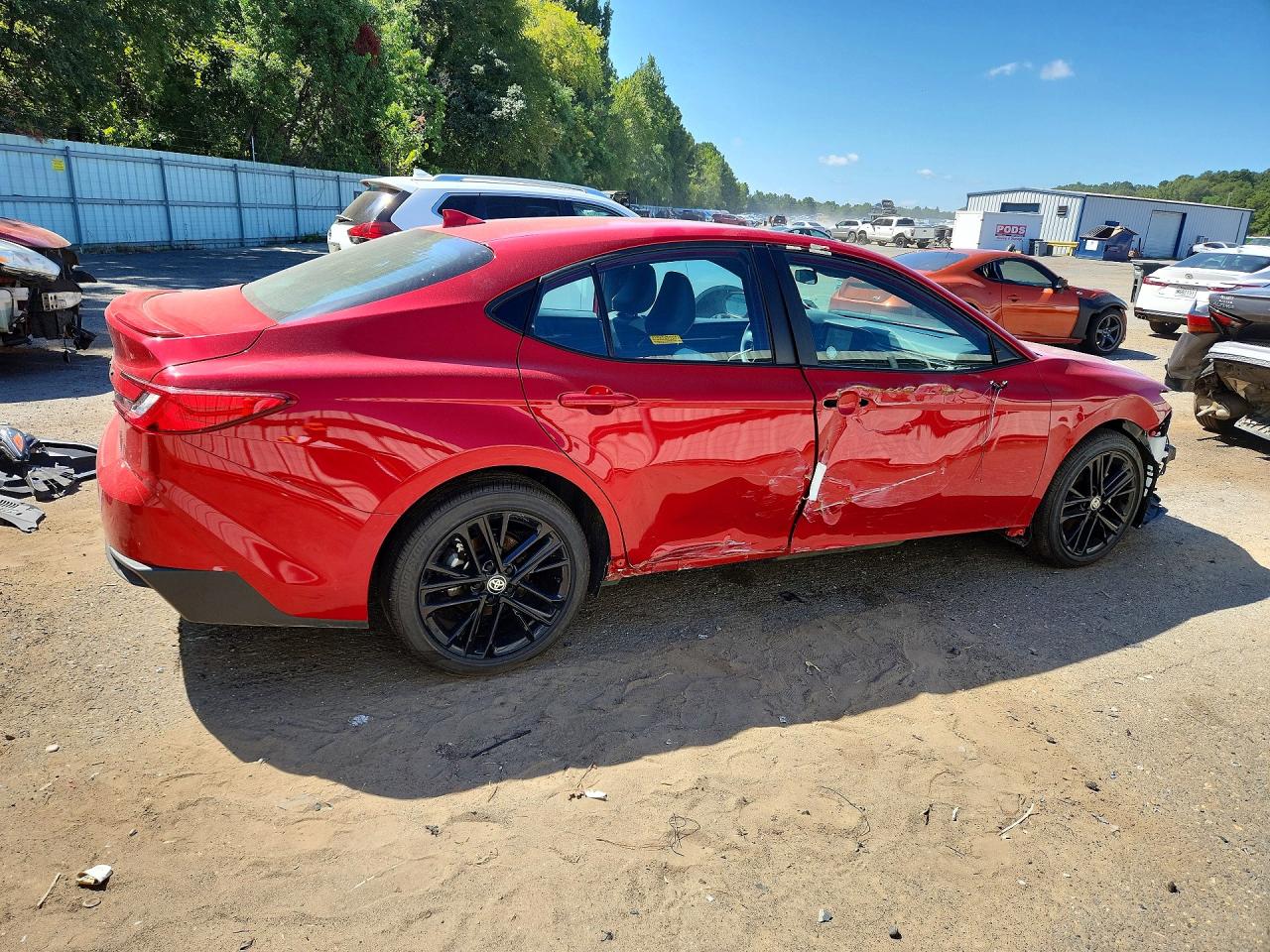 2026 TOYOTA CAMRY SE — снимка 3