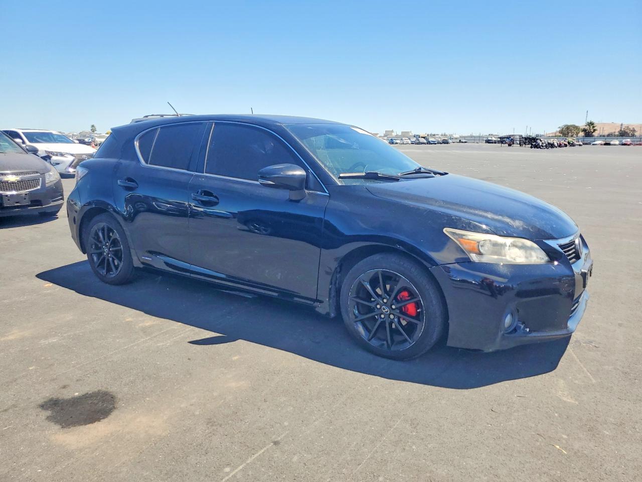2013 LEXUS CT 200 — снимка 4