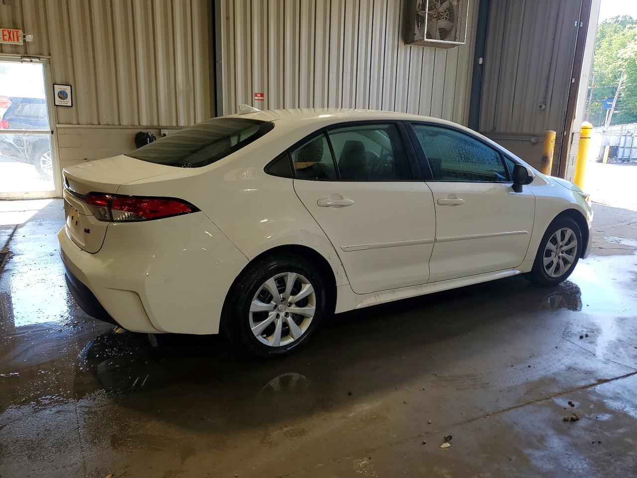 2026 TOYOTA COROLLA LE — снимка 3