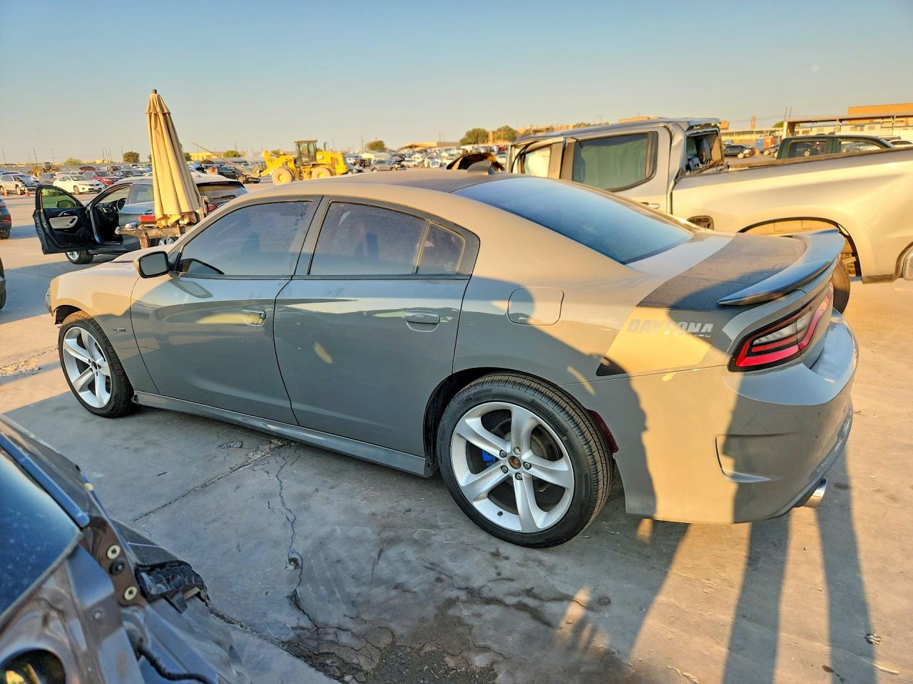 2019 DODGE CHARGER R/T — снимка 2