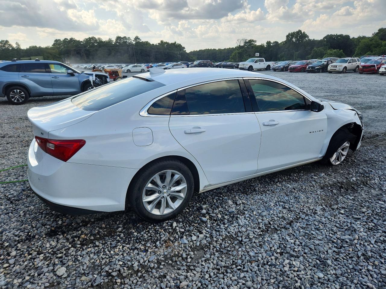 2024 CHEVROLET MALIBU LT — снимка 3