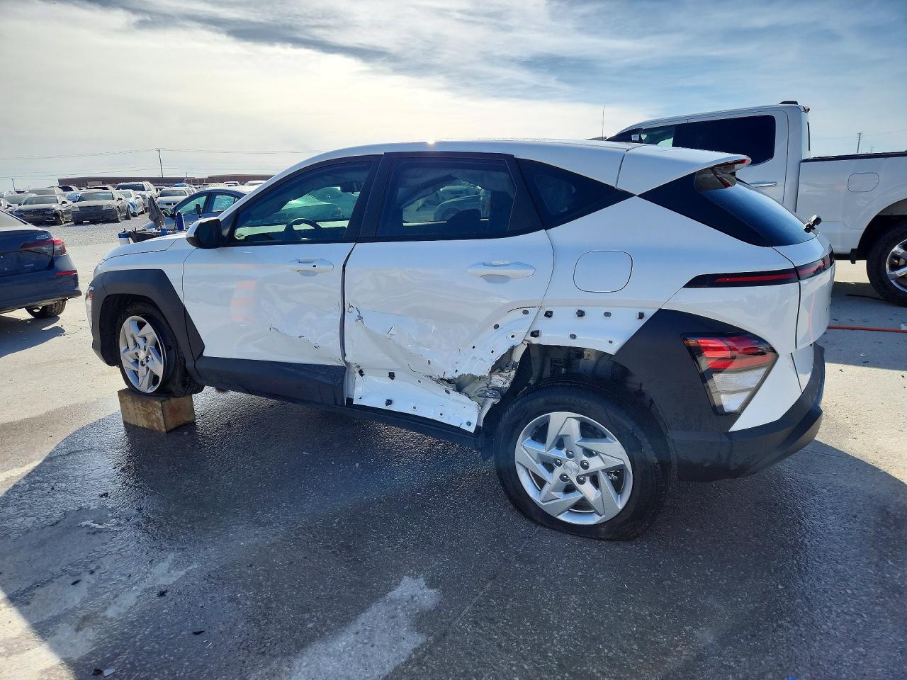 2026 HYUNDAI KONA SE — снимка 2