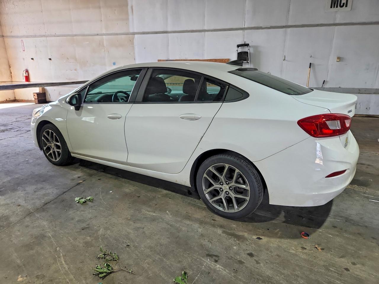 2017 CHEVROLET CRUZE LS — снимка 2