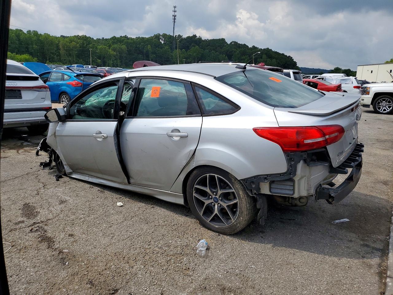 2015 FORD FOCUS SE — снимка 2
