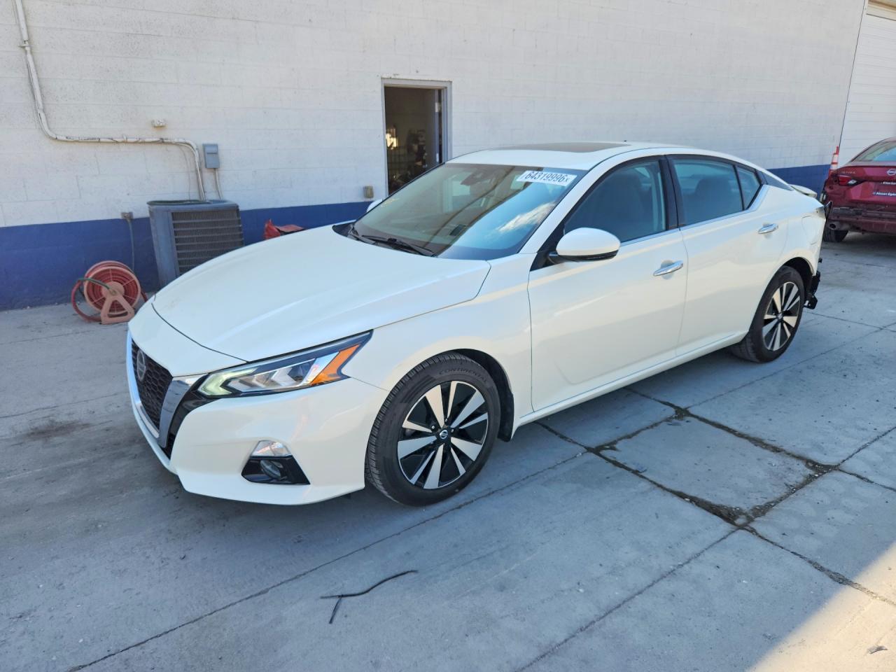 2019 NISSAN ALTIMA SV