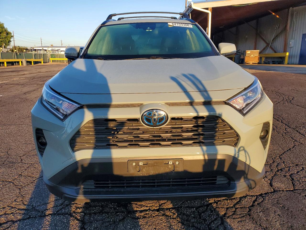 2020 TOYOTA RAV4 HYBRID XLE — снимка 5