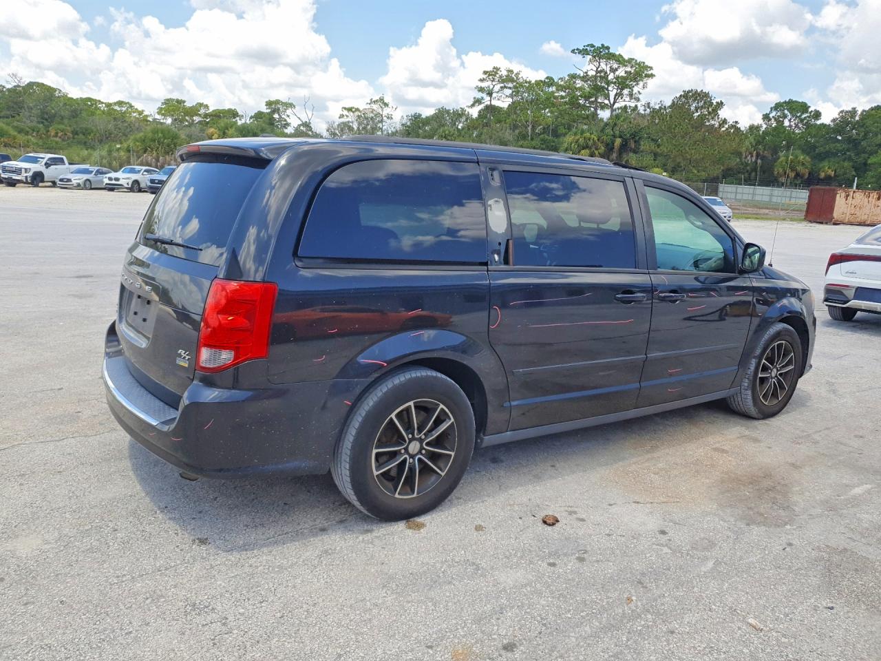2016 DODGE GRAND CARAVAN R/T — снимка 3