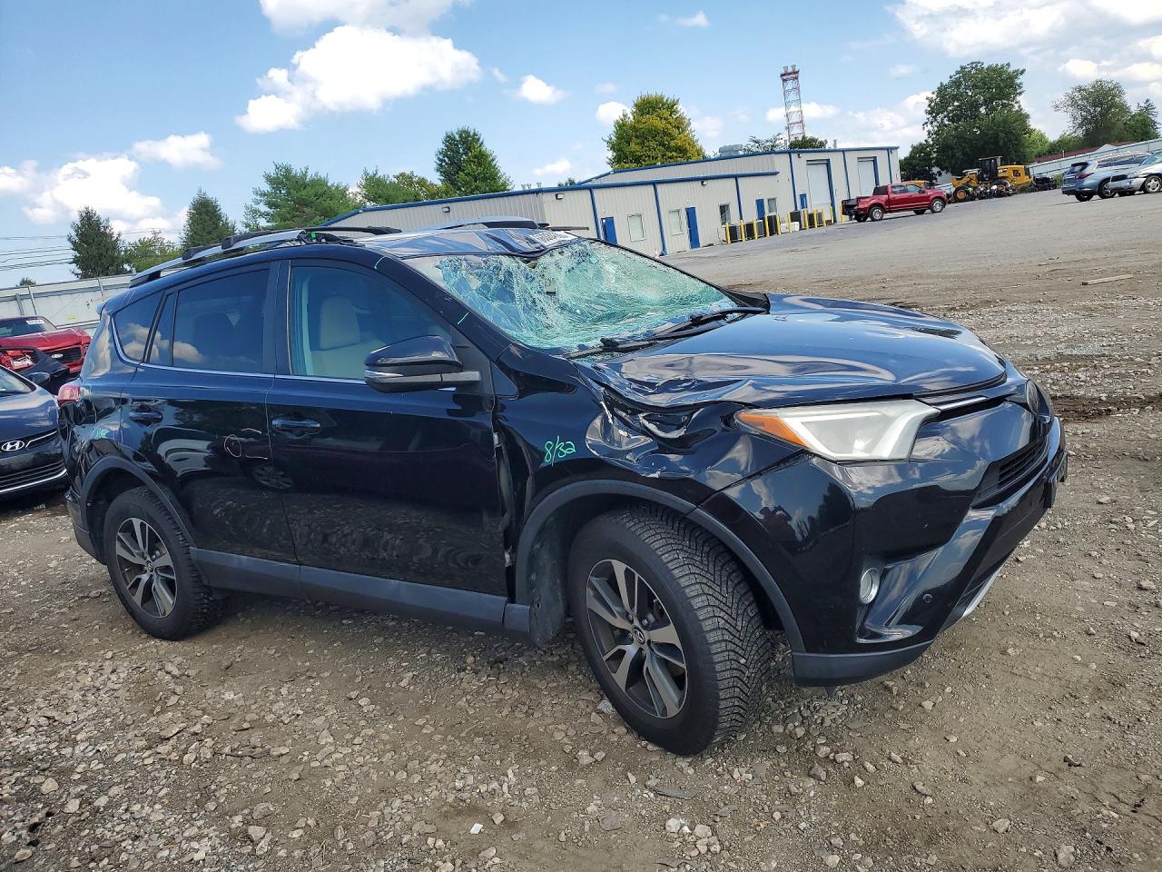 2016 TOYOTA RAV4 XLE — снимка 4