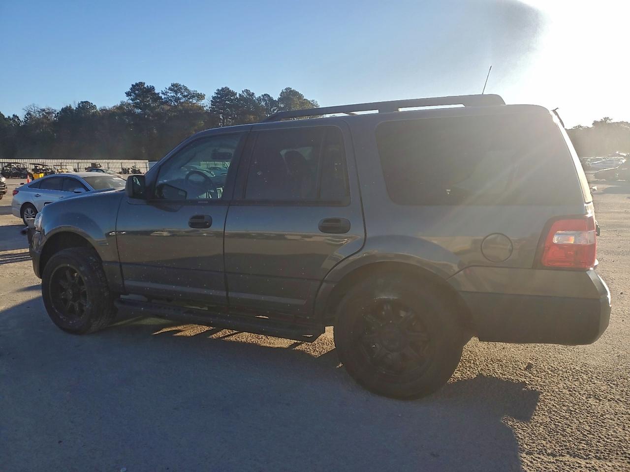 2016 FORD EXPEDITION XL — снимка 2
