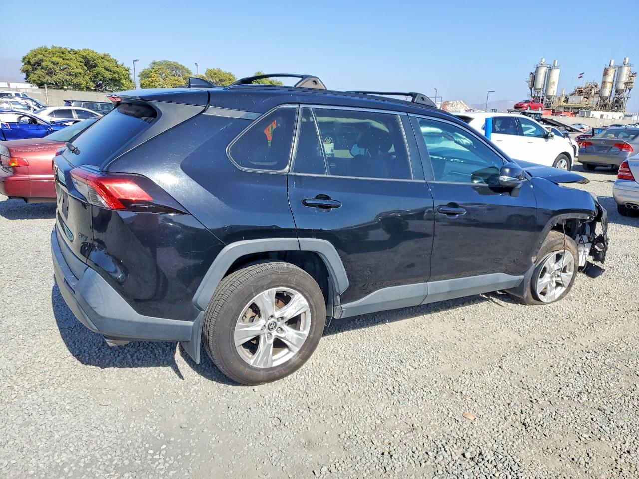 2021 TOYOTA RAV4 XLE — снимка 3