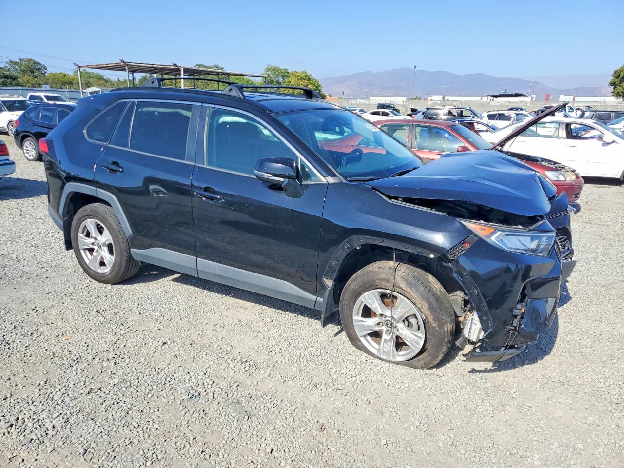 2021 TOYOTA RAV4 XLE — снимка 4