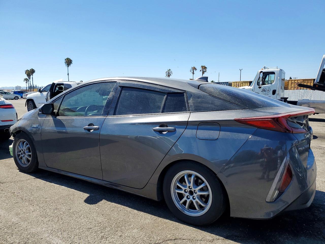 2017 TOYOTA PRIUS PRIME ADVANCED — снимка 2
