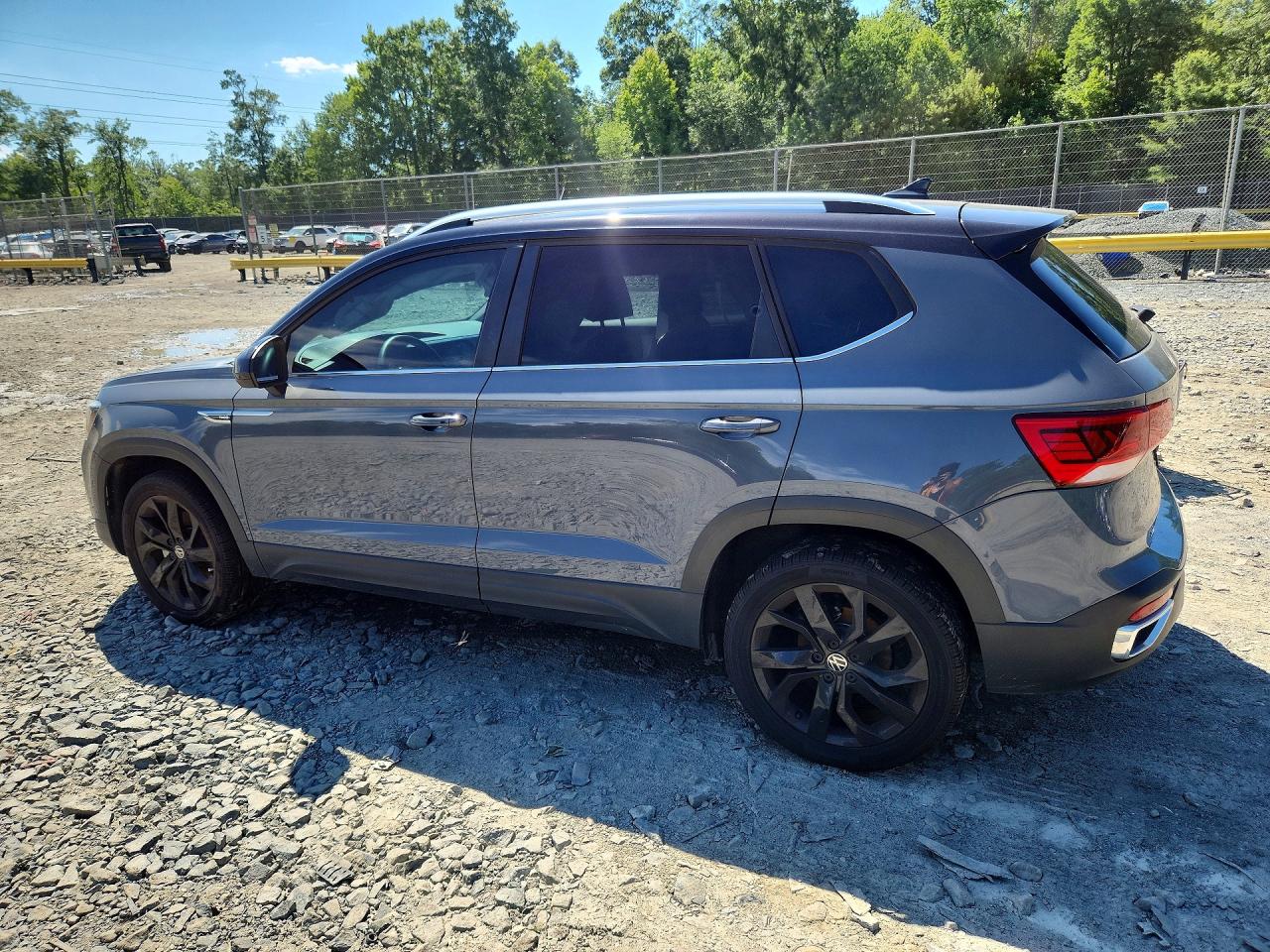 2024 VOLKSWAGEN TAOS SE — снимка 2