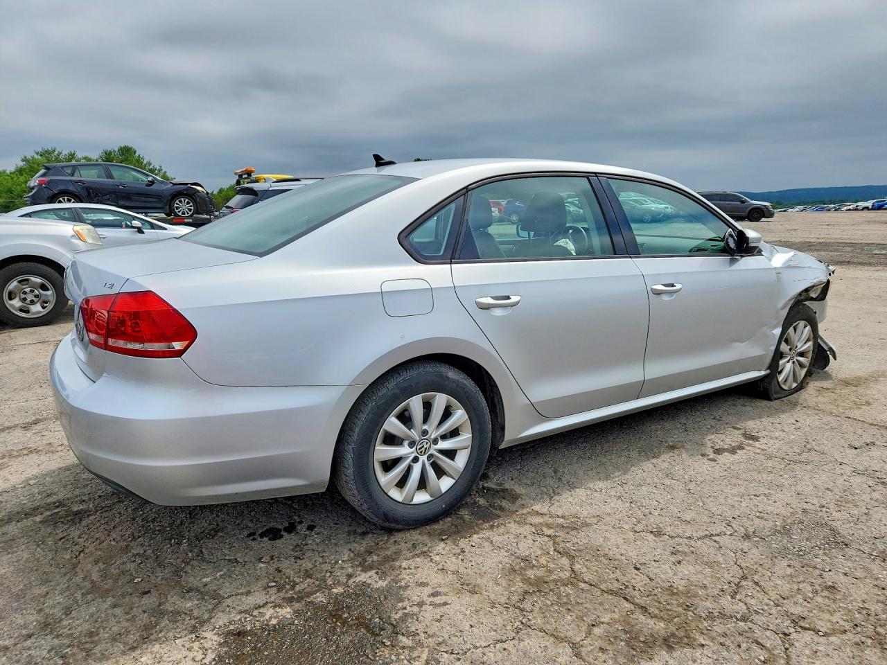 2015 VOLKSWAGEN PASSAT S — снимка 3