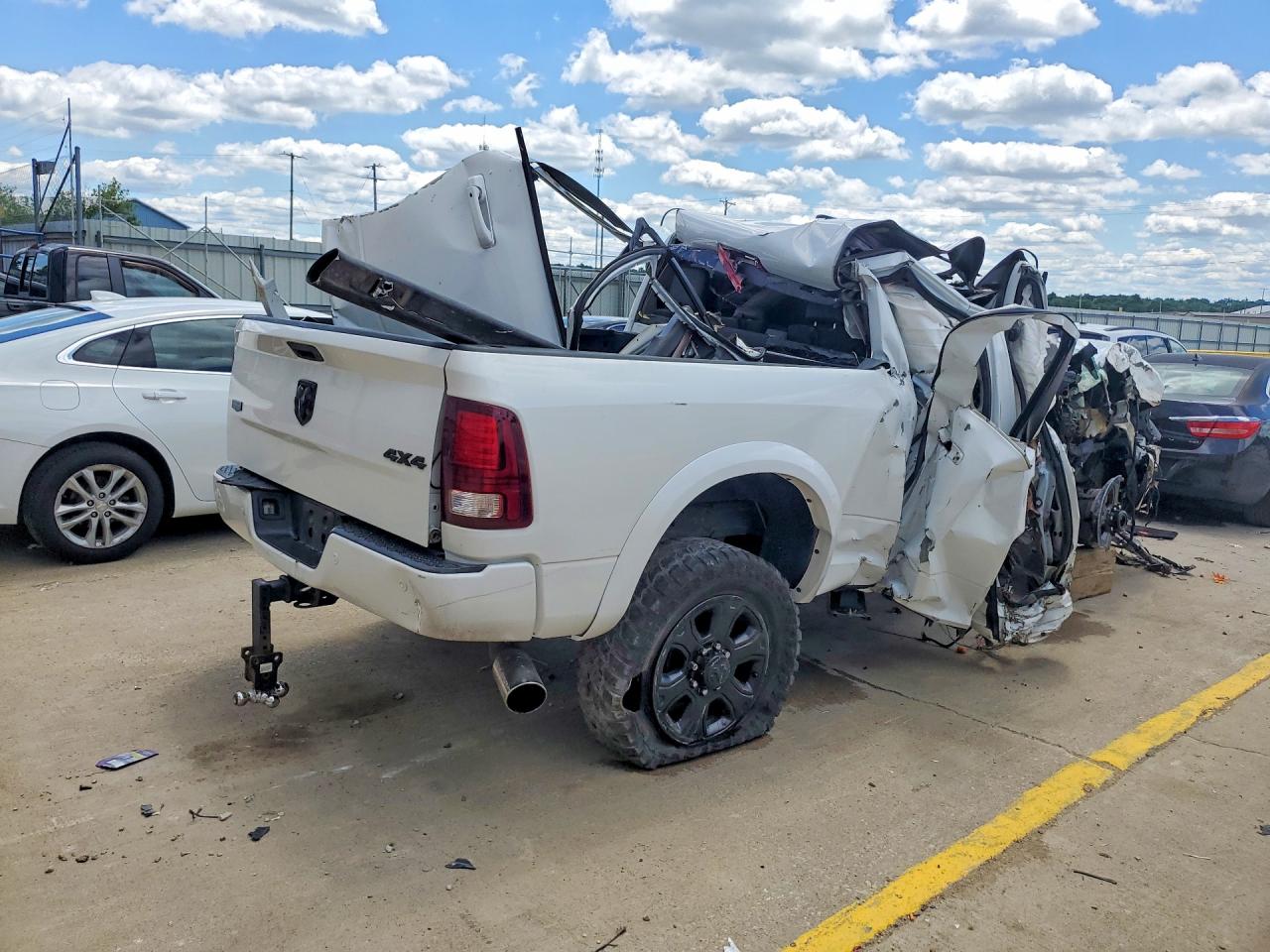 2016 RAM 2500 LARAMIE — снимка 3