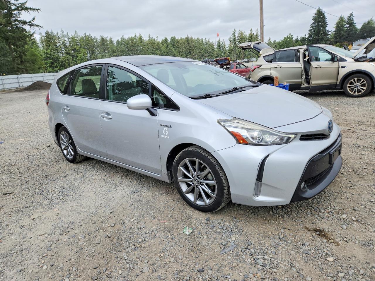 2015 TOYOTA PRIUS V FIVE — снимка 4