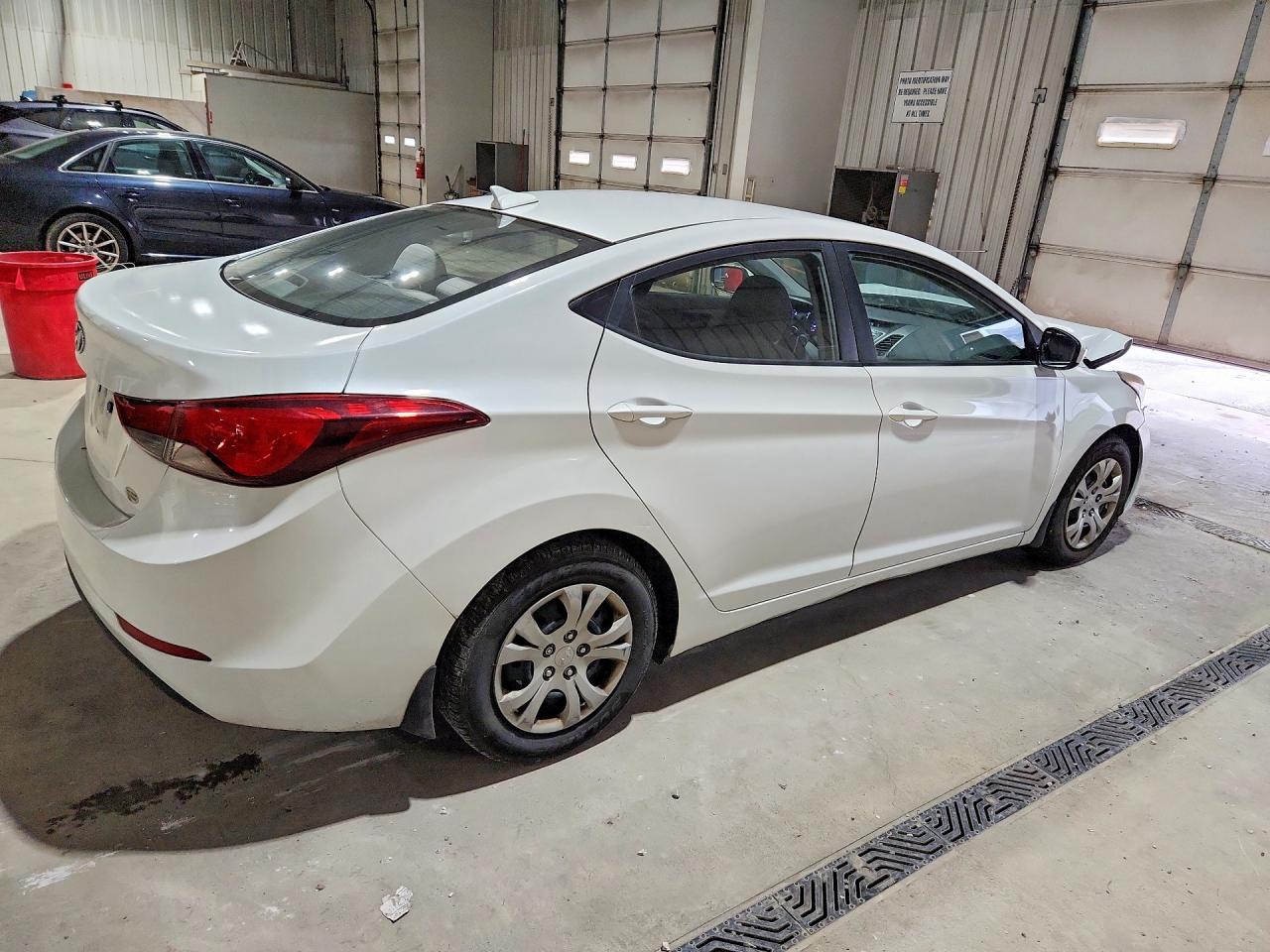 2016 HYUNDAI ELANTRA SE — снимка 3