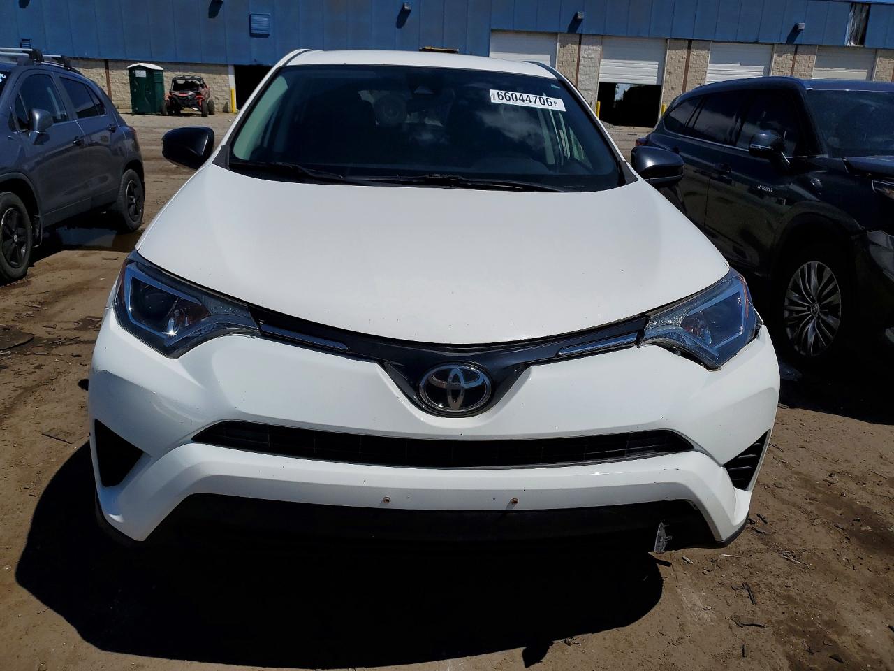 2017 TOYOTA RAV4 LE — снимка 5