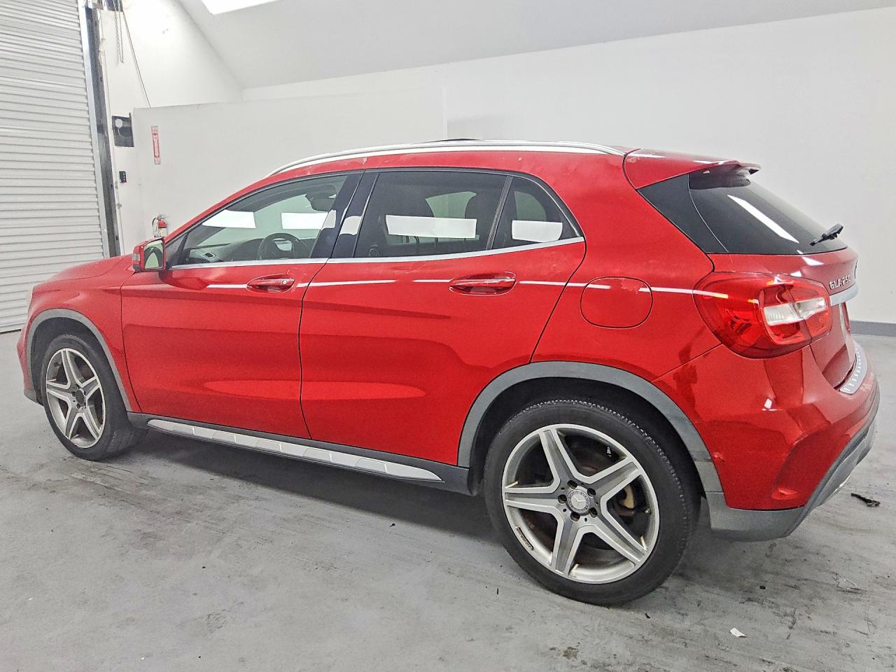 2015 MERCEDES-BENZ GLA 250 4MATIC — снимка 2