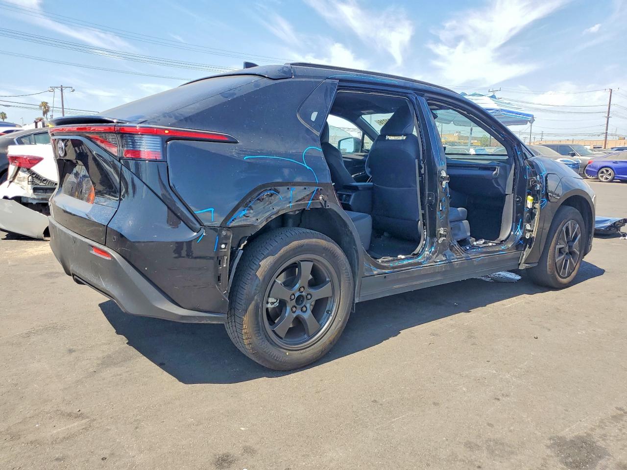 2026 TOYOTA BZ XLE PLUS — снимка 3