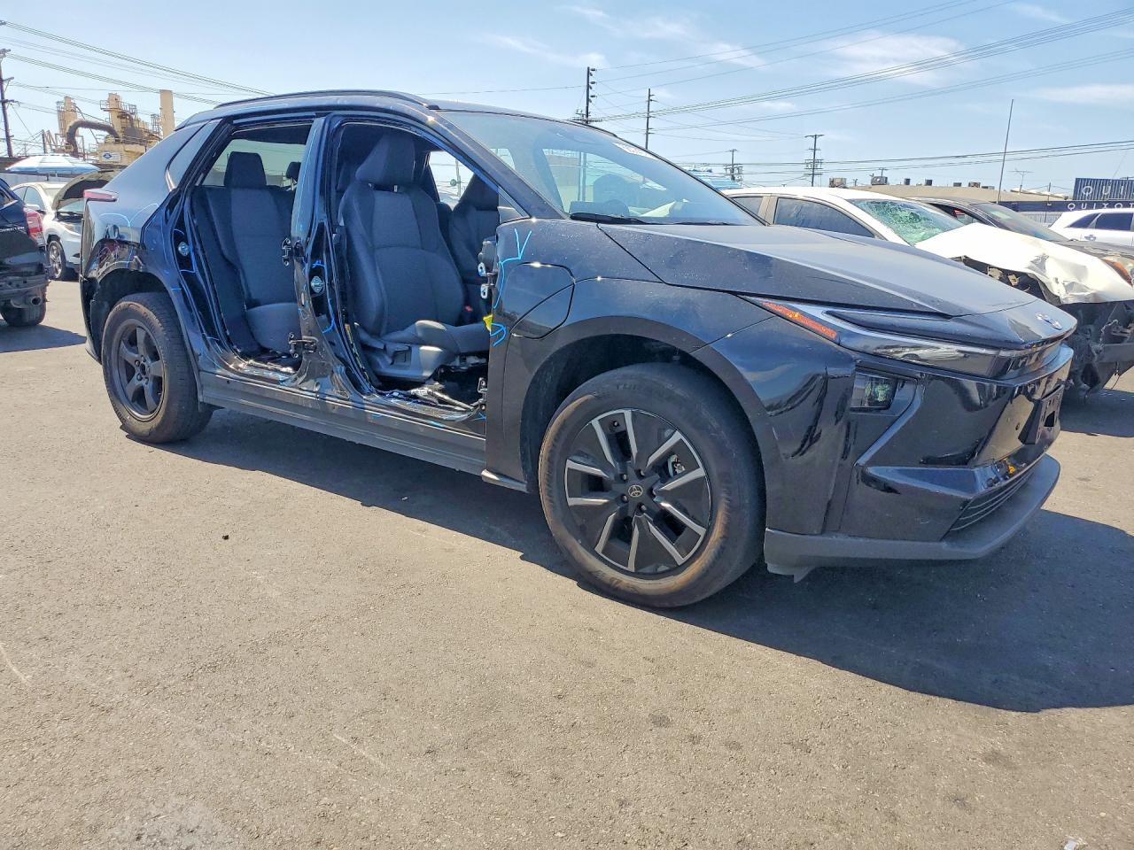 2026 TOYOTA BZ XLE PLUS — снимка 4