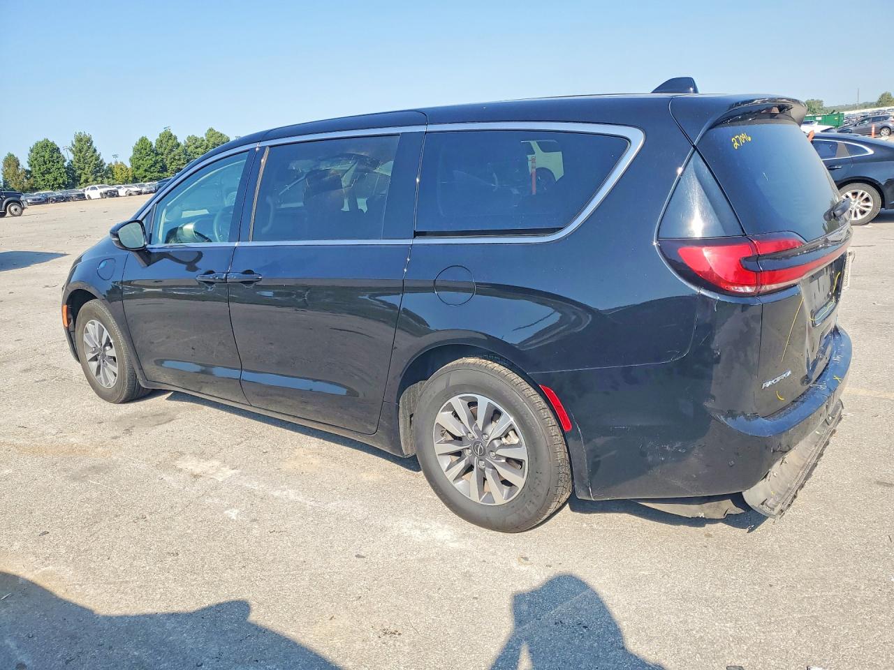 2024 CHRYSLER PACIFICA HYBRID SELECT — снимка 2