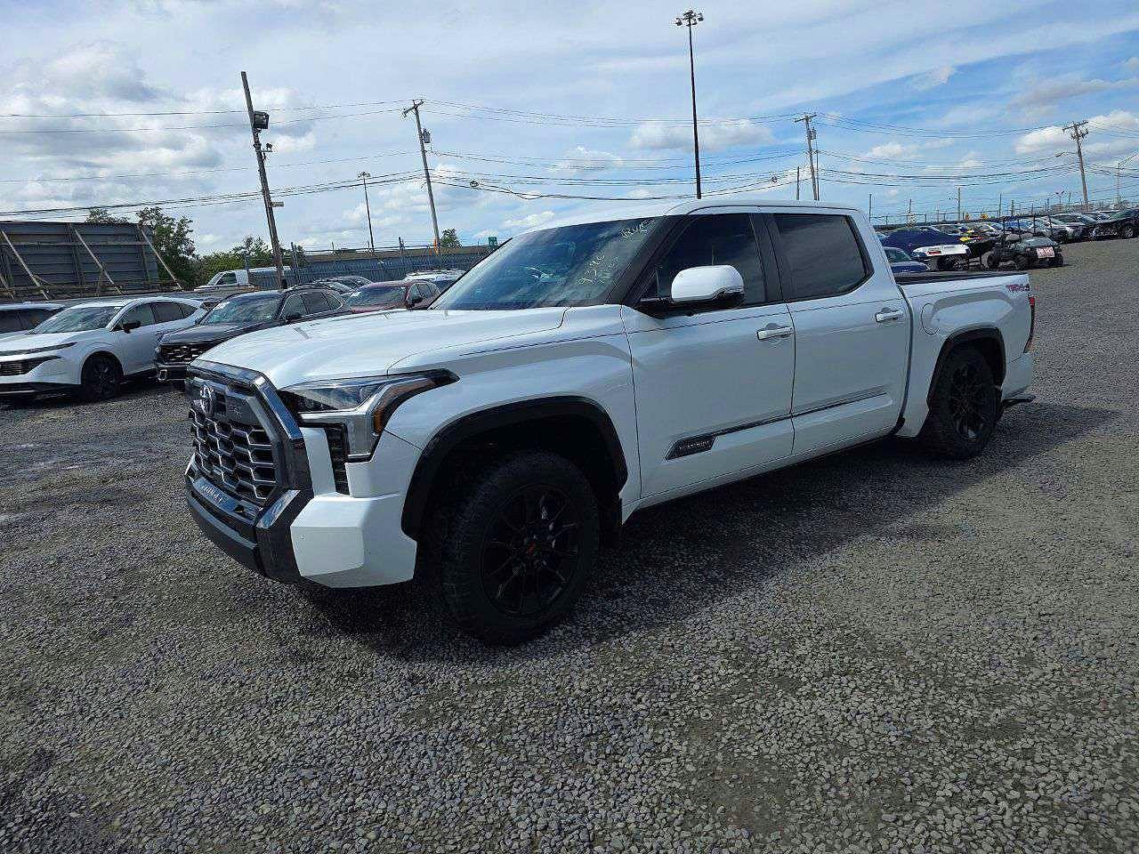 2026 TOYOTA TUNDRA PLATINUM