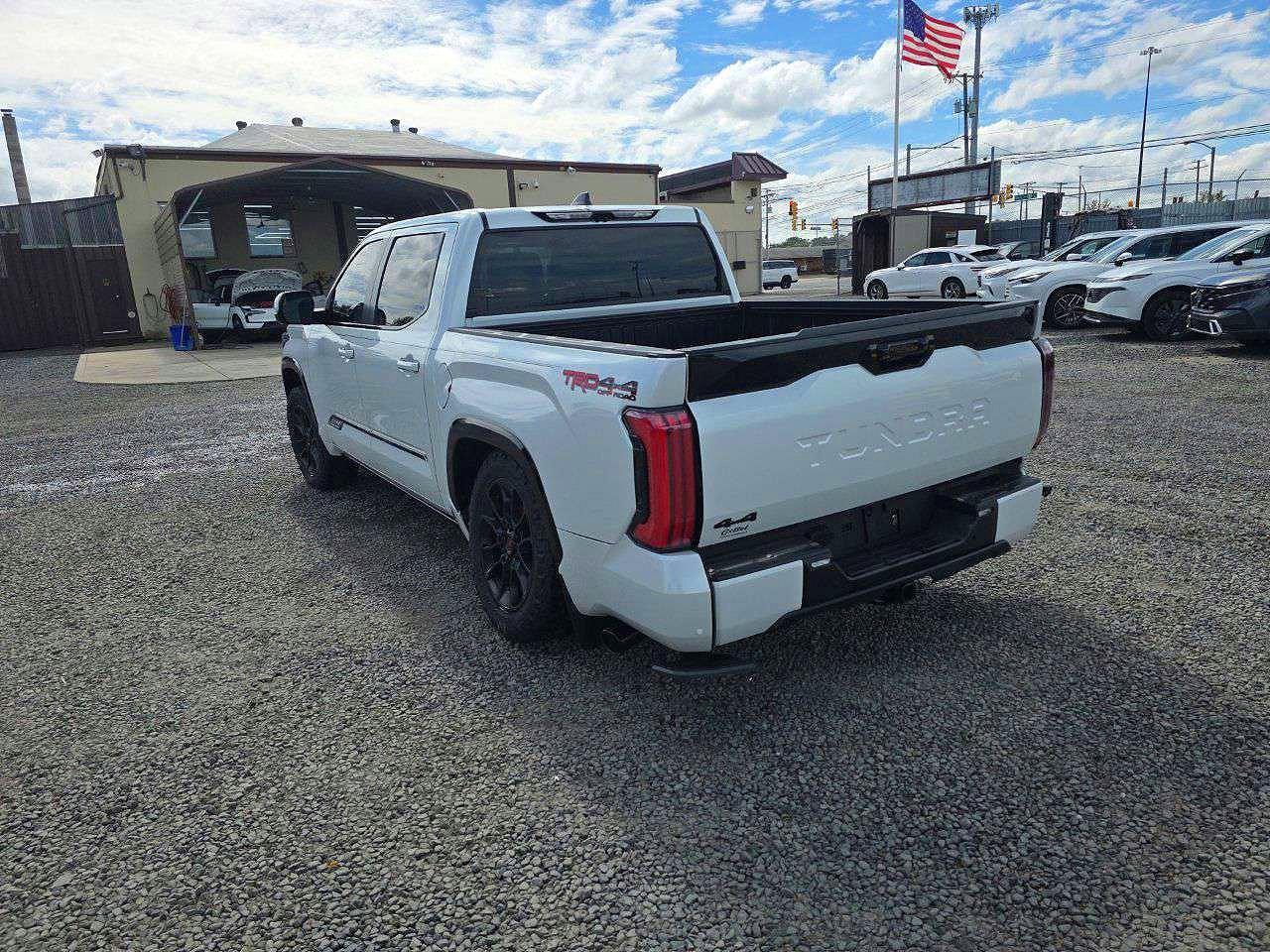 2026 TOYOTA TUNDRA PLATINUM — снимка 2