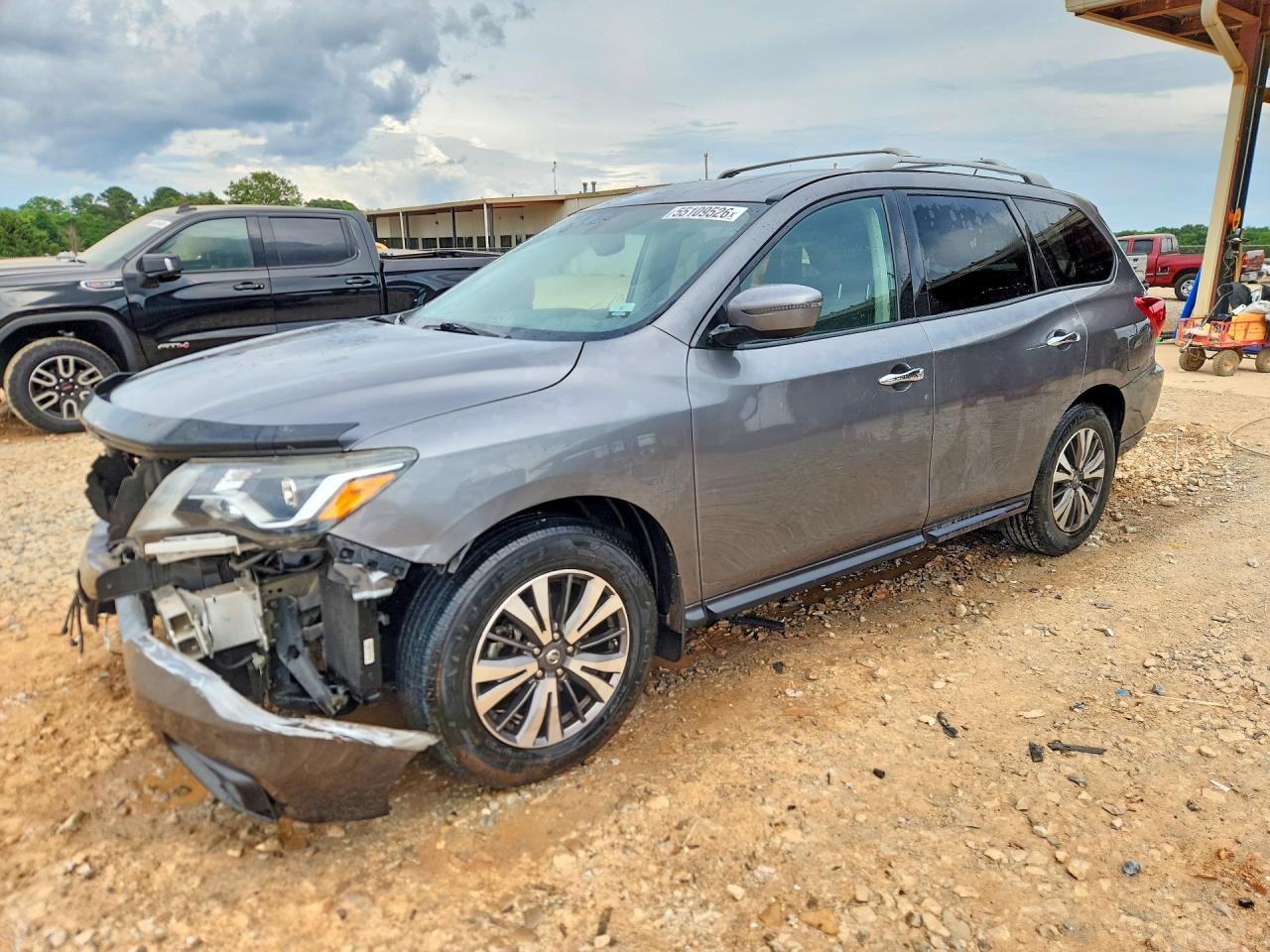 2017 NISSAN PATHFINDER SV