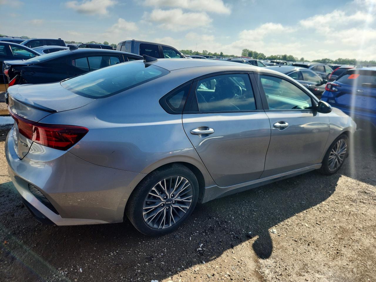 2024 KIA FORTE GT LINE — снимка 3